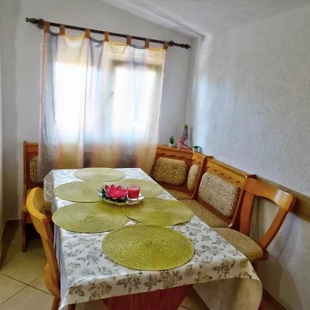 Daca Apartman Vir